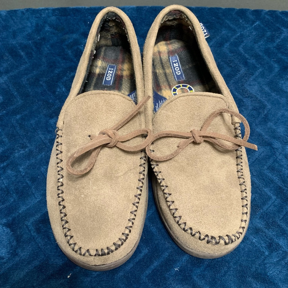 Men's IZOD Beige Moccasin Slippers Size 8